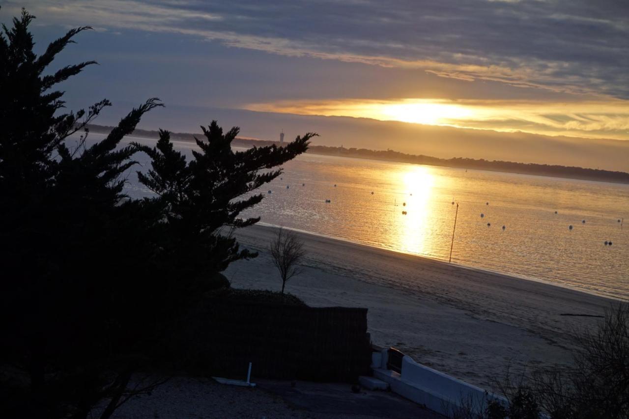 Appartement Arcachon Perreire Premiere Ligne Les Pieds Dans L Eau Vue Magnifique Sur Le Bassin Экстерьер фото